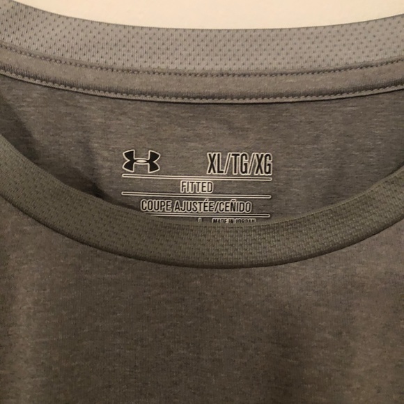 Under Armor Athletic Shirt - Picture 2 of 3